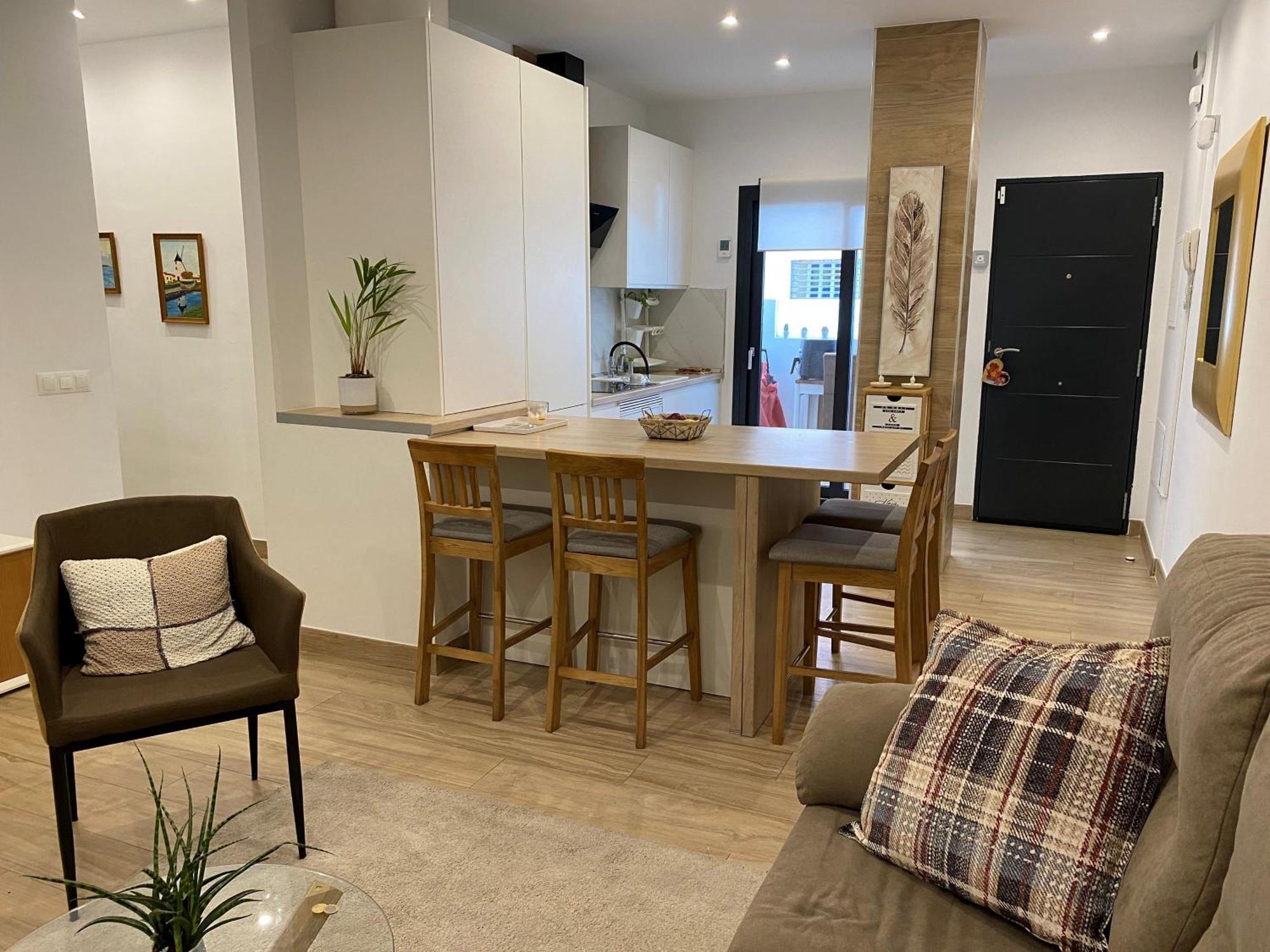 Centrico Y Practico Piso Con Entrada Independiente Appartement Fuengirola